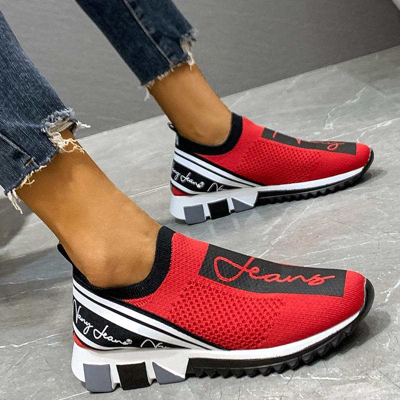 New Men Shoes Slip-On Loafers Walking Men Sneakers Breathable Sock Men Casual Shoes Trainers Brand Sneakers Chaussure Homme